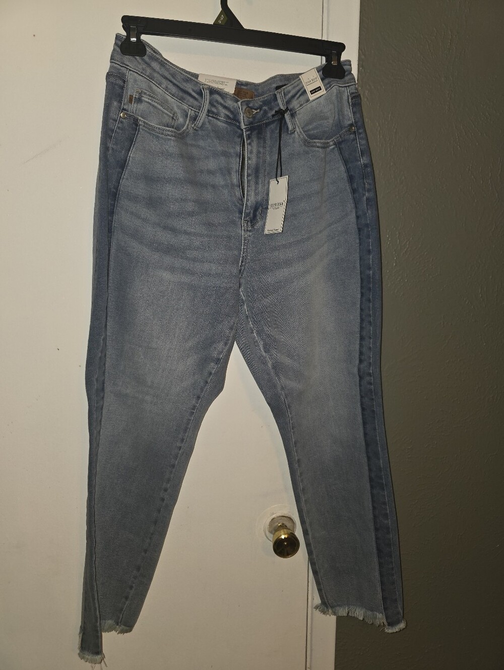 Judy Blue Light Blue Cropped Jeans with Dark Blue Side Stripe